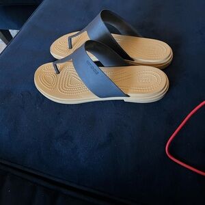 CROCS Women's Navy and Beige Sandals